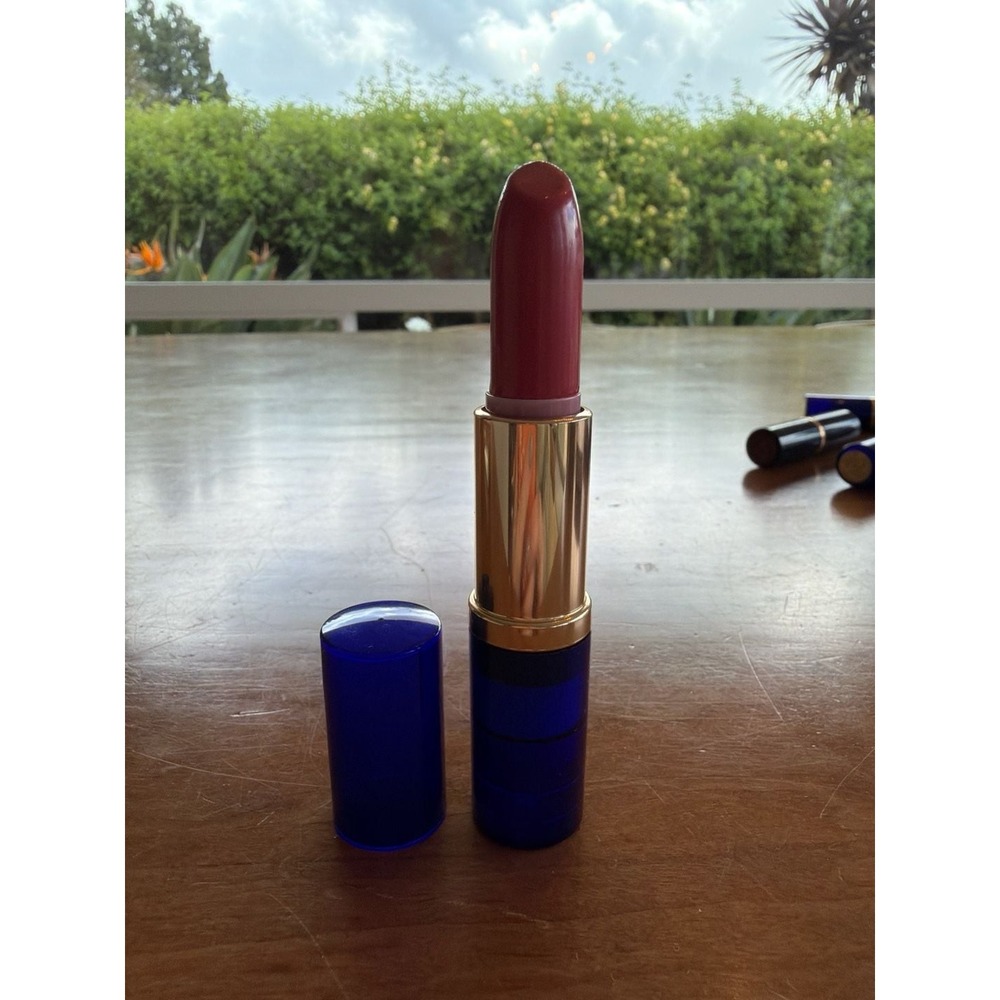 Estee Lauder Pure Color Long Lasting Lipstick 84 Naive Rose